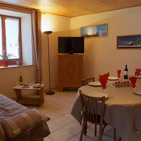Daire - La Ferme Du Mont Blanc *